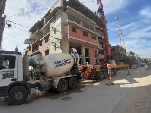 Location  pompes a beton 47m-58-63m