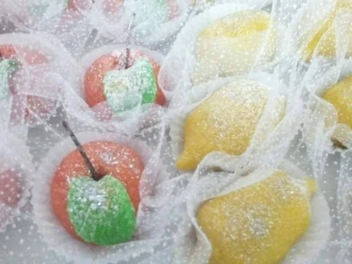 gâteaux orientaux, pièce montée....