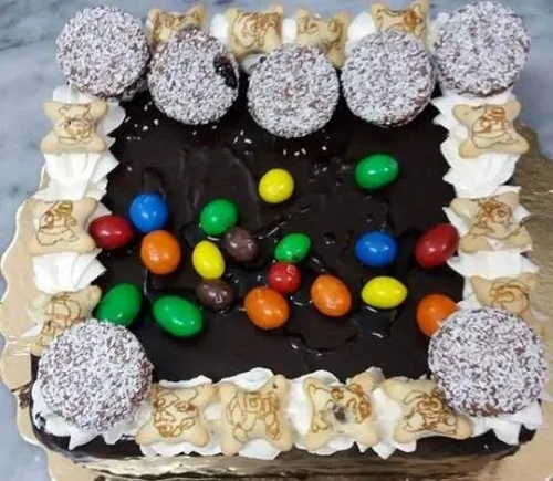 gâteaux orientaux, pièce montée....