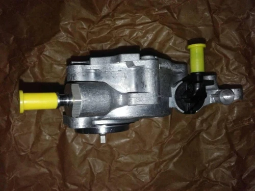 POMPE A VIDE RANG ROVER EVOQUE 