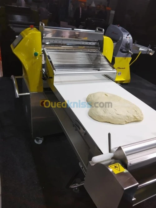 Laminoir SEMI-AUTOMATIQUE Flamic ITALY pâtisseries, boulangeries et pizzerias.