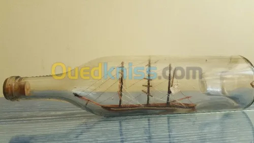 Ancien Bateau bouteille voiliers 