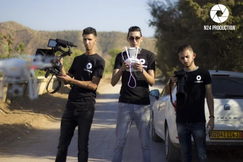 VIDEOGRAPHER AND PHOTOGRAPHIE