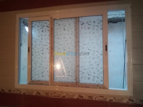 plafond PVC & aluminium bek