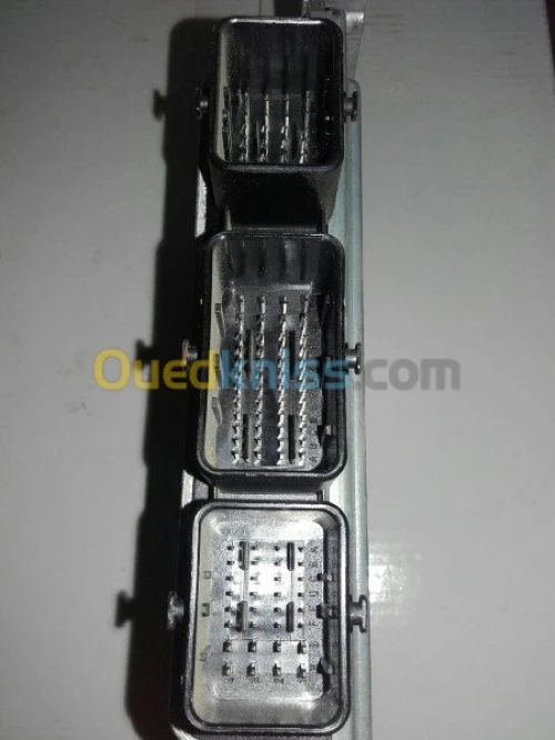 CALCULATEUR MOTEUR ( MEMOIRE ) KANGOO