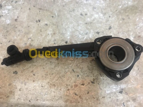 BUTEE D'EMBRAYAGE MAHINDRA GENIO