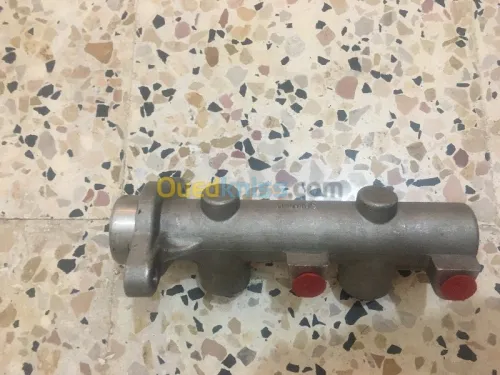 POMPE DE FREIN MAHINDRA BOLÉRO 