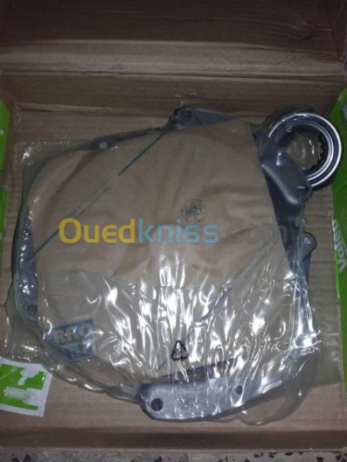 KIT D'EMBRAYAGE  NISSAN VANETTE 