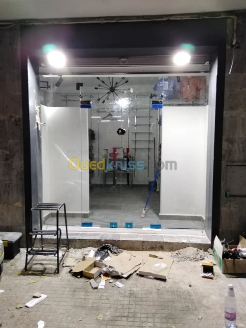 Vitrine en verre trempé