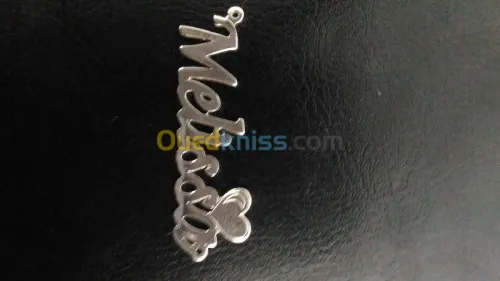 Pendentifs bague parure boucle d'oreille