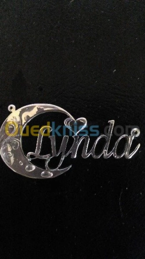 Pendentifs bague parure boucle d'oreille