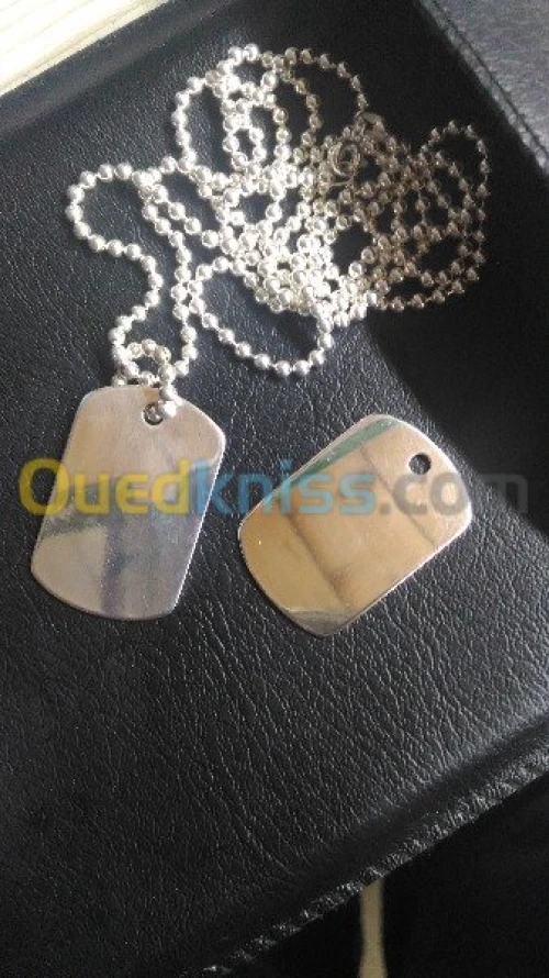 Pendentifs bague parure boucle d'oreille
