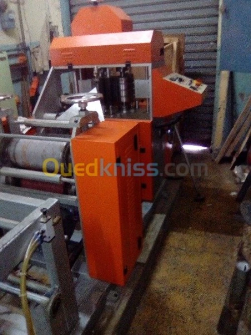 fabrication des serviettes blancs