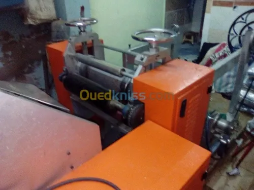 fabrication des serviettes blancs