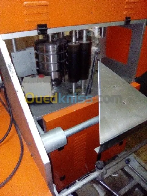 fabrication des serviettes blancs