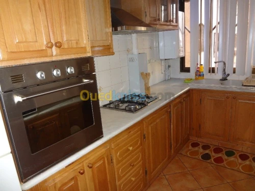 Location vacances Appartement F3 Alger Ain naadja