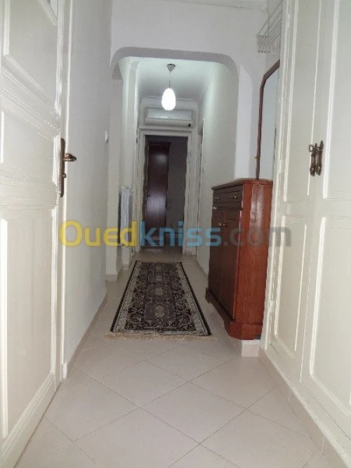 Location vacances Appartement F3 Alger Ain naadja