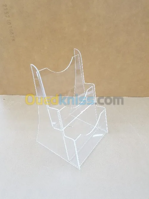 PRESENTOIRE & SUPPORT EN PLEXIGLAS