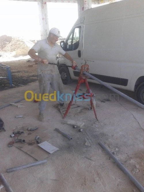 INSTALLATION  DES STATION SERVICE