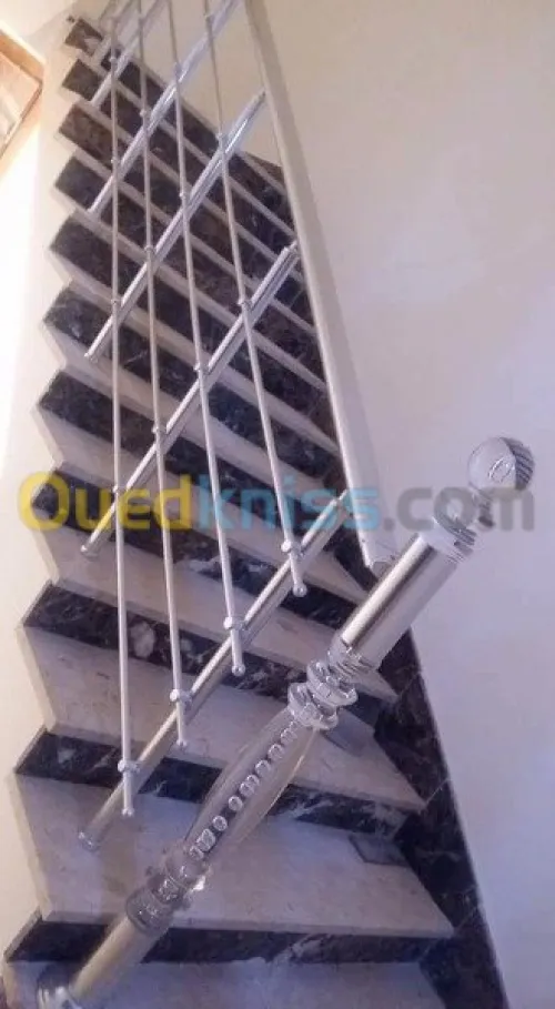 fourniture et pose  rampe  d'escalier