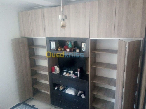 Cuisine, chambre, dressing,salon,....