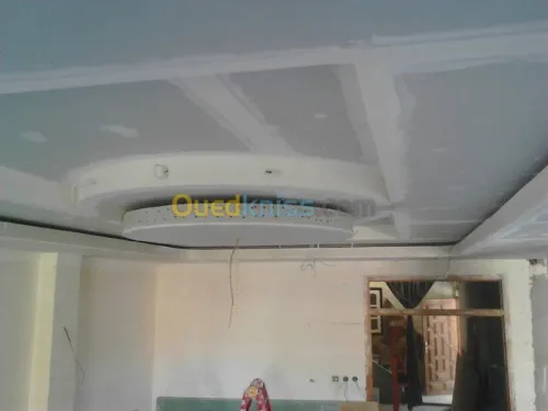 PLACOPLATRE ET PVC ET DEMENTABLE