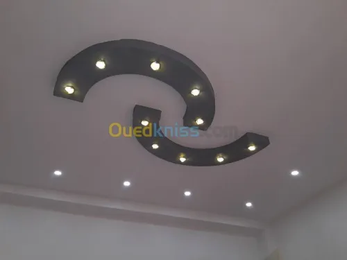 PLACOPLATRE ET PVC ET DEMENTABLE