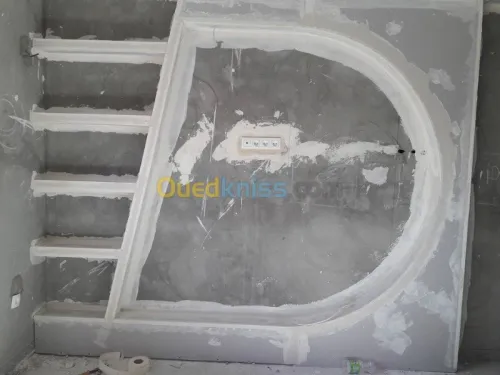 PLACOPLATRE ET PVC ET DEMENTABLE