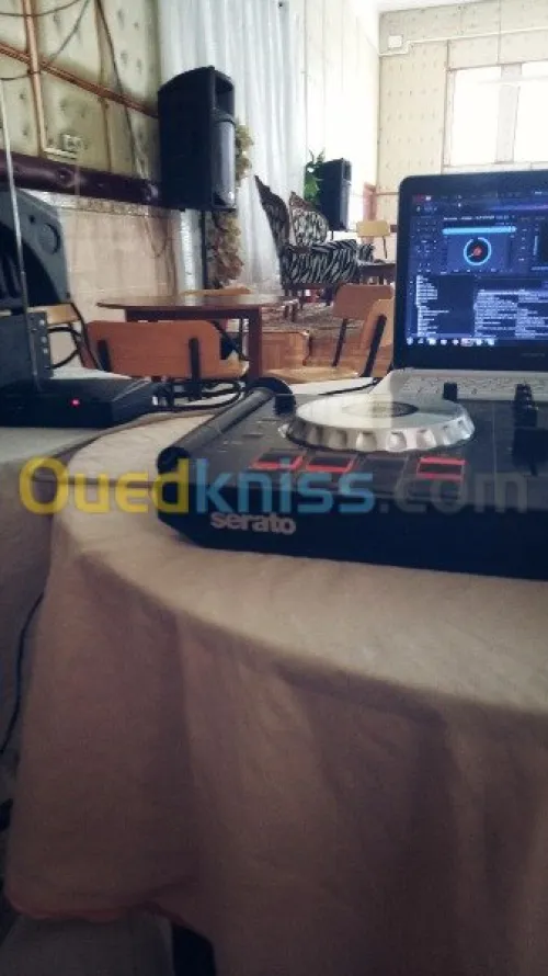 DJ