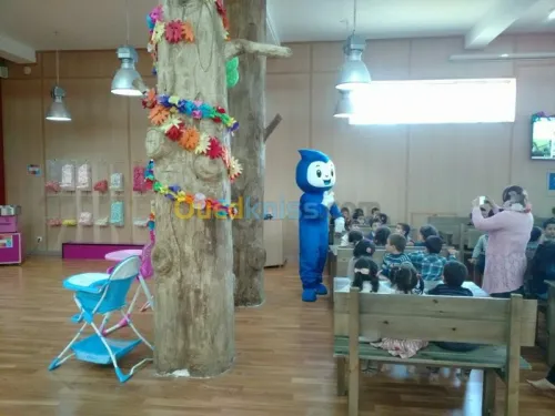 Aire de jeux avec restauration