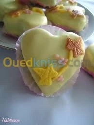 Prends toute commande de gâteaux 
