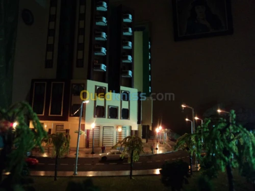 ARTISTE-PEINTRE-MAQUETTISTE AZZABA