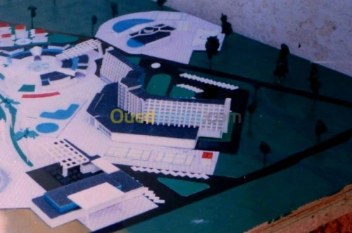 ARTISTE-PEINTRE-MAQUETTISTE AZZABA