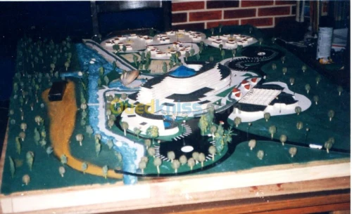 ARTISTE-PEINTRE-MAQUETTISTE AZZABA