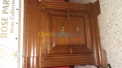 VENDRE UNE BELLE CHAMBRE A COUCHER