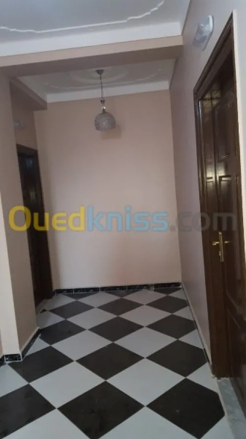 Location Appartement F3 Jijel Taher