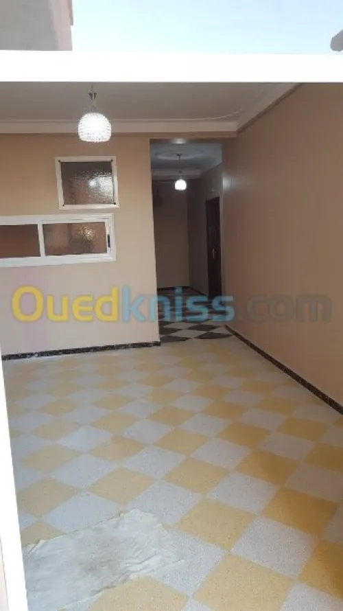 Location Appartement F3 Jijel Taher