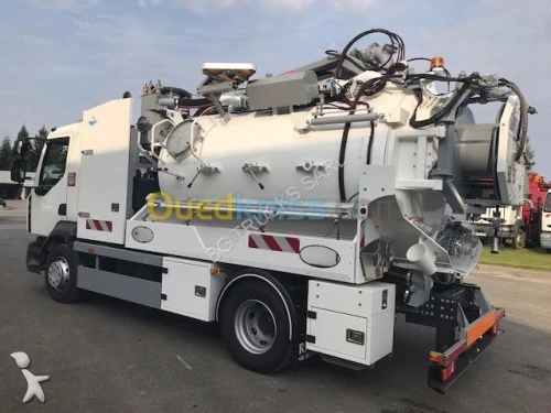 Debouchage avec prision vidange fosse