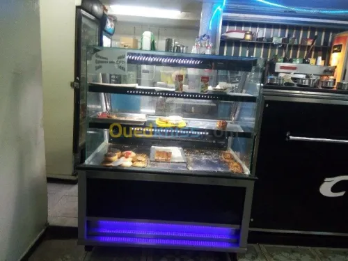 Frigo et café pâtisserie boulangerie  