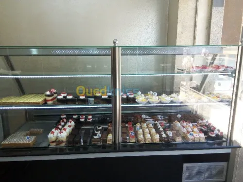 Frigo et café pâtisserie boulangerie  