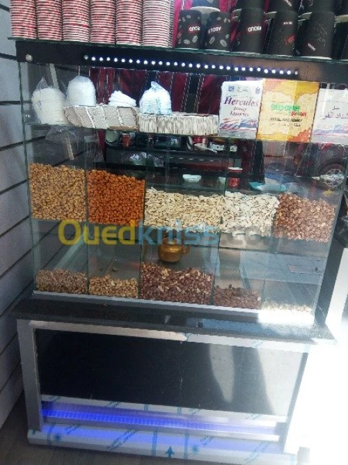 Frigo et café pâtisserie boulangerie  