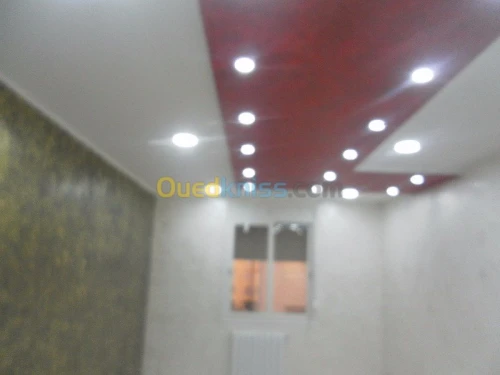 Tout travaux de décorations. 