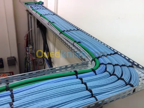 chemin de cables avec toute accessoire