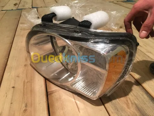 PHARE OPTIQUE MAHINDRA SCORPIO