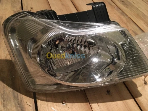 PHARE OPTIQUE MAHINDRA GENIO
