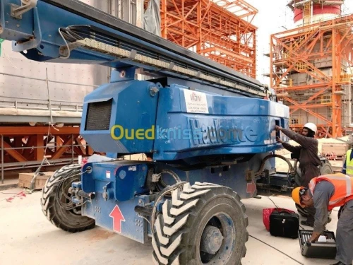 location nacelle  articulée diesel et nacelle a ciseau électrique  