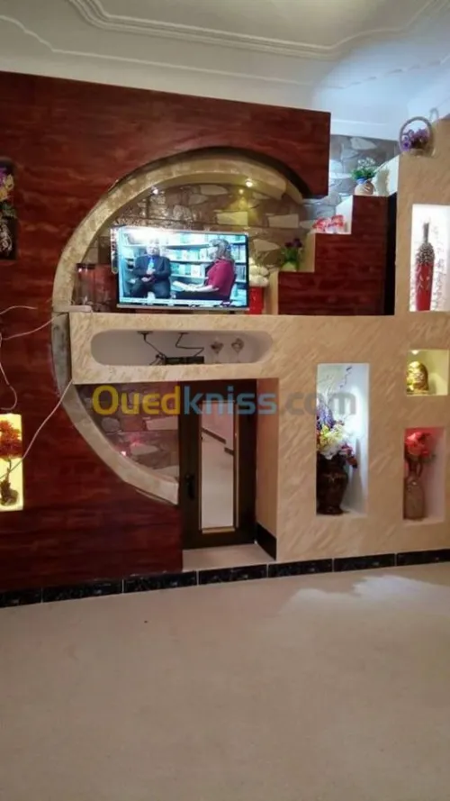 صباغة المنازل جميع انواع الديكورات .  