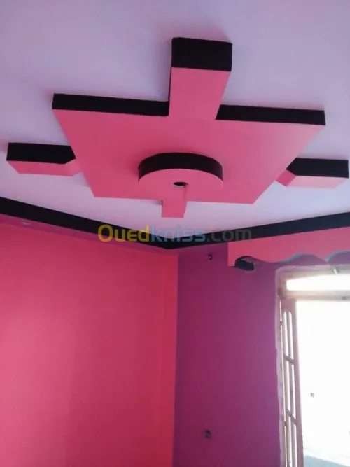 صباغة المنازل جميع انواع الديكورات .  