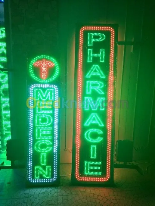 Panneaux Pharmacie et Médecin