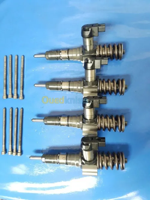 INJECTEURS PASSAT GOLF AUDI 03G130073G